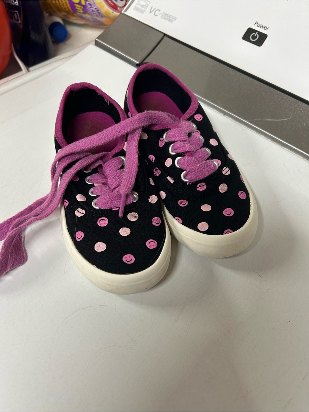 Girls Smiley Face Shoes 12